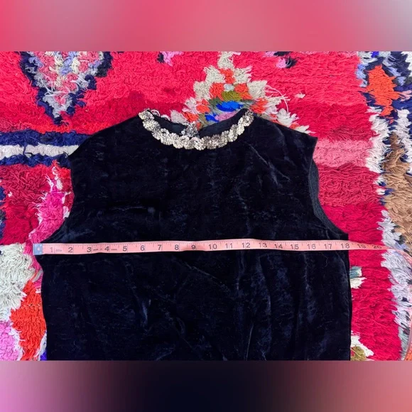 70s Vintage Black Velvet Column Dress w Side Slits and Gold Sequin Details Sz M - Picture 5 of 7